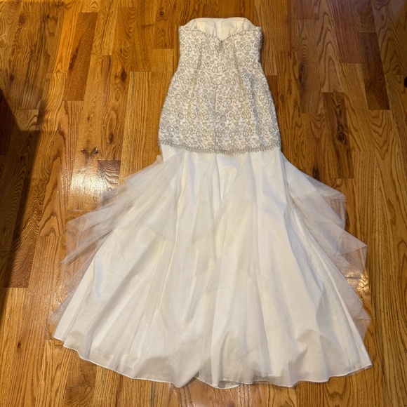 Aidan Mattox Women’s Size 2 Strapless Beaded Mermaid Flare Gown Dress Off White - Picture 3 of 12